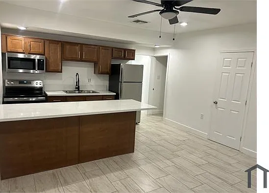 2719 W Maryland Ave — Photo 18