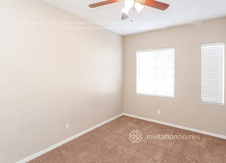 7805 Robinglen Ave — Photo 10