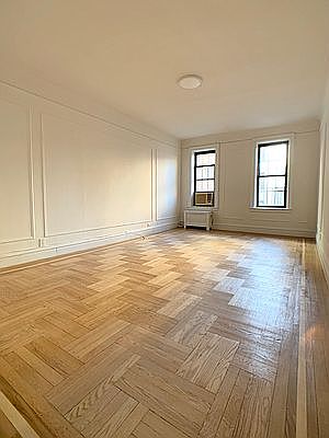 4th image of 230 E 71st St APT 4I