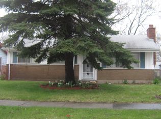 17206 Community St, Lansing, IL 60438