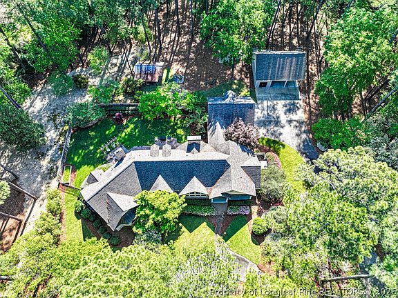 2nd image of 2119 Woods End Dr