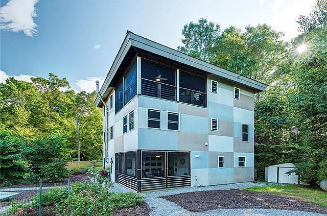 1st image of 67 Lancelot Ct