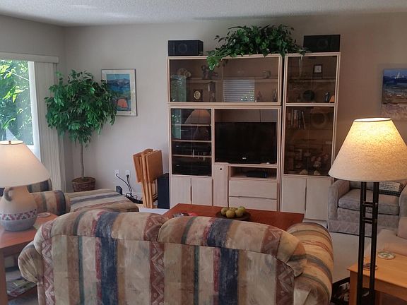 4th image of 133 E Park Shores Cir APT 5E