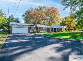 16 Snyder Ave, Sayreville, NJ