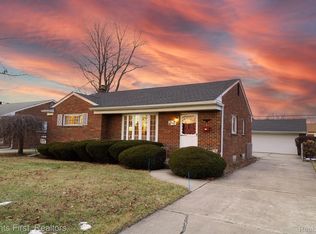 29148 Grandon St, Livonia, MI 48150