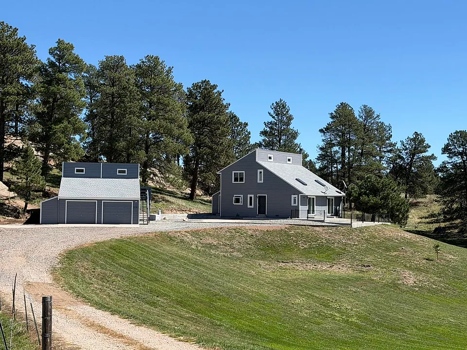 3793 Badger Ln