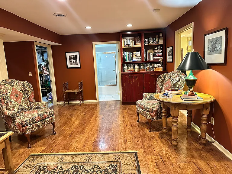 14212 Benson St — Photo 45