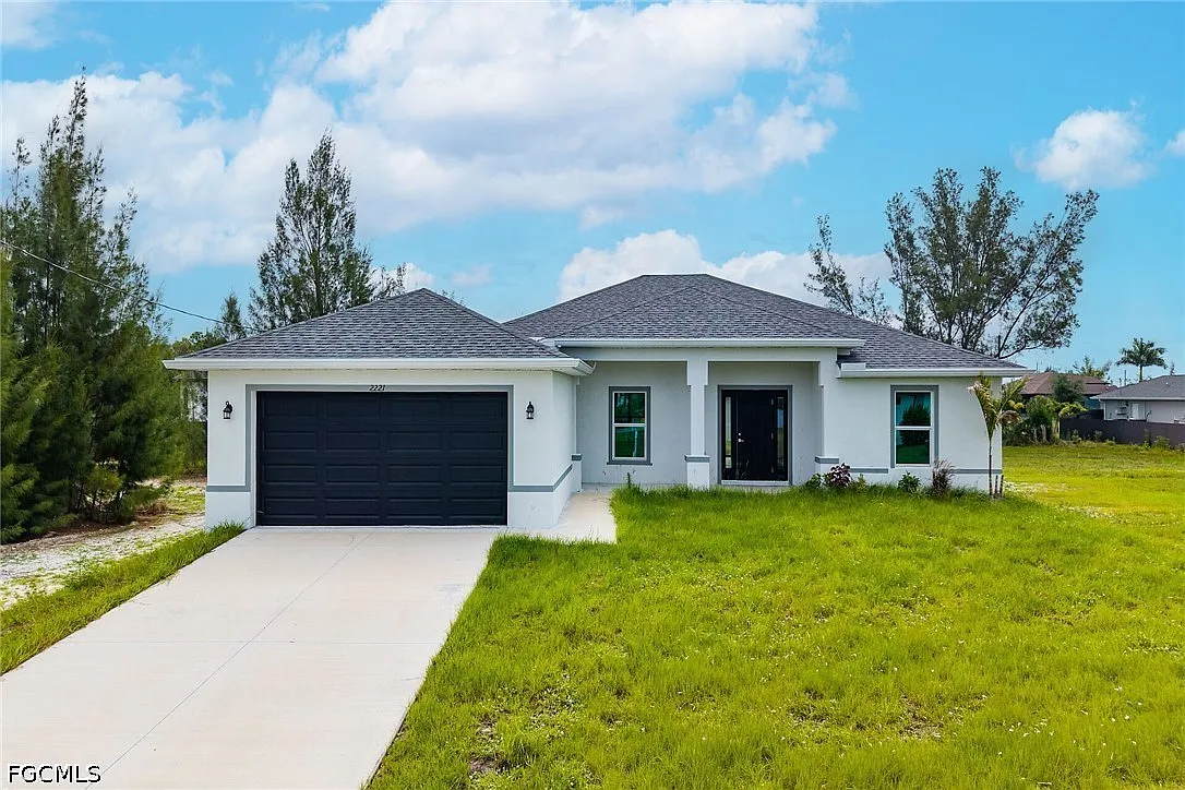 4 bed, 3.0 bath, 1683 sqft, $2,300 — Photo 1