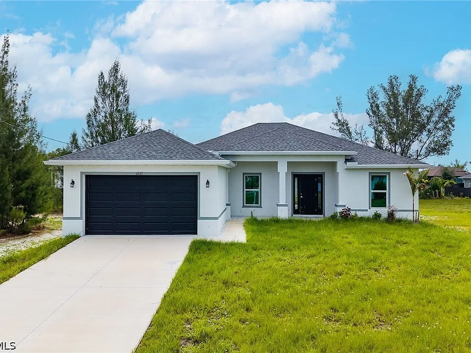 2221 NW 43rd Ave