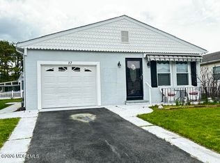 17 Merrilee Lane, Toms River, NJ 08757