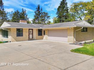 4505 Cedardale Ln, Flushing, MI 48433