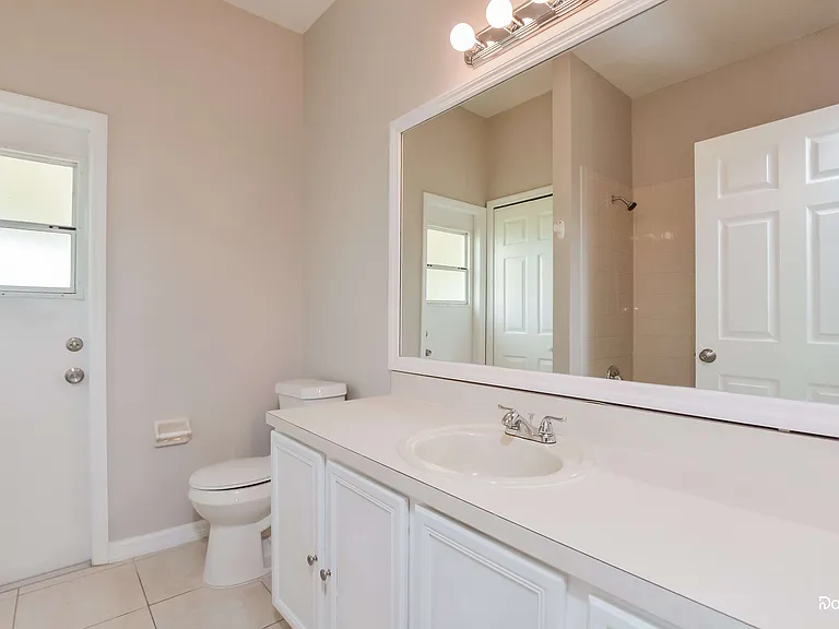 139 Brixham Ct — Photo 14