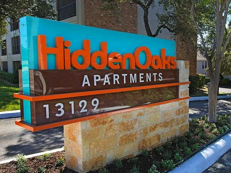 Hidden Oaks Apartments — Photo 11