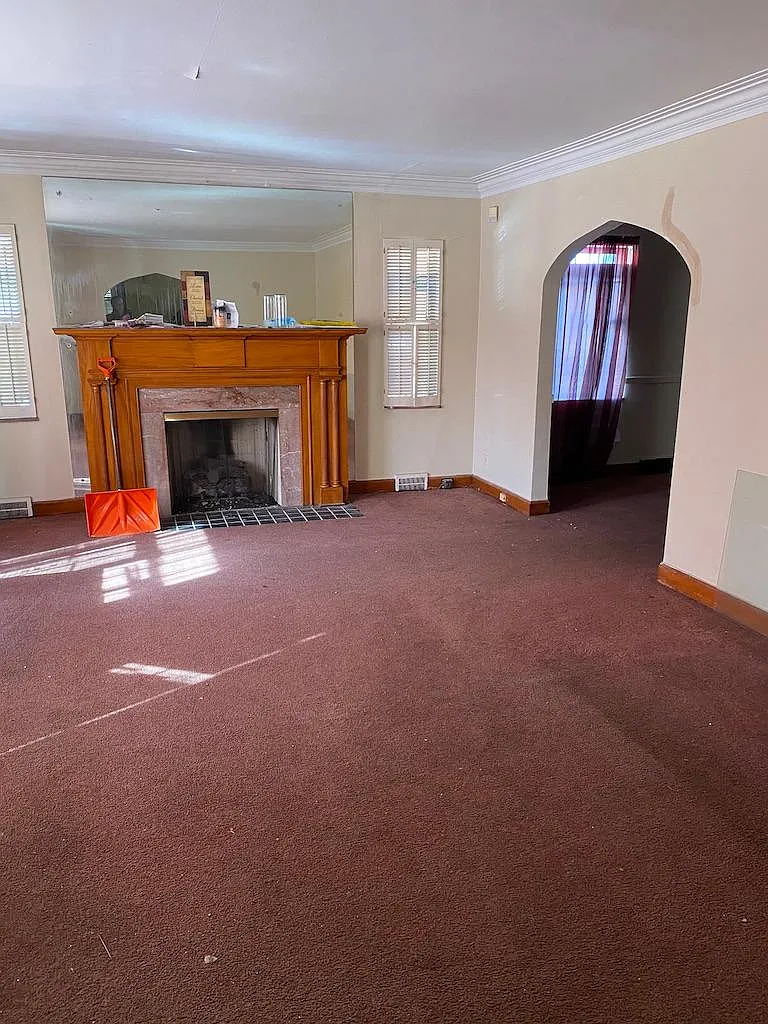 3750 Fullerton St — Photo 3
