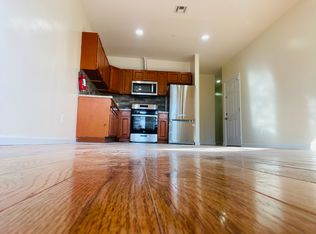 265 S 8th St #3, Newark, NJ 07103
