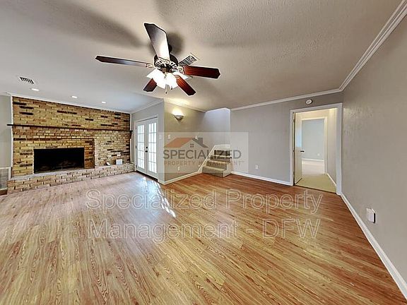 2nd image of 1818 Esquire Pl