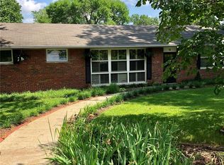 13 Bon Price Ter, Saint Louis, MO 63132