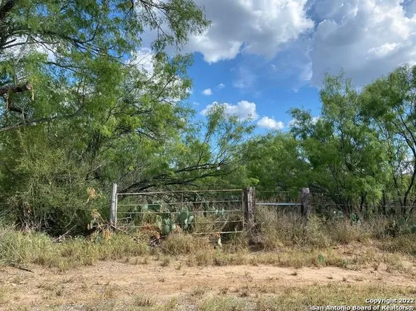 LOTS 3607-3611 AVENUE L LOT 3607, Christine, TX 78012