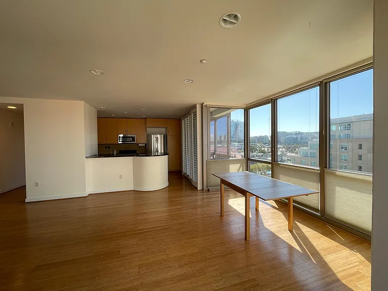 255 Berry St #601 — Photo 6