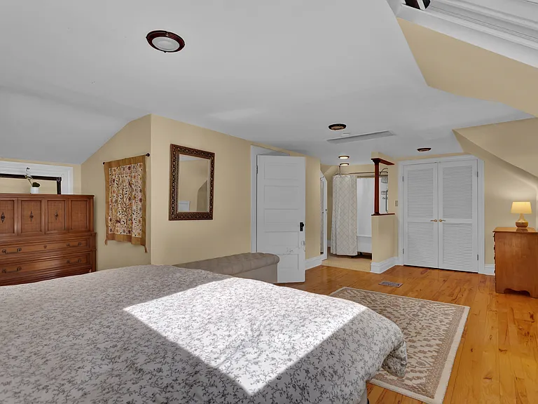 1245 N Emerson St — Photo 21