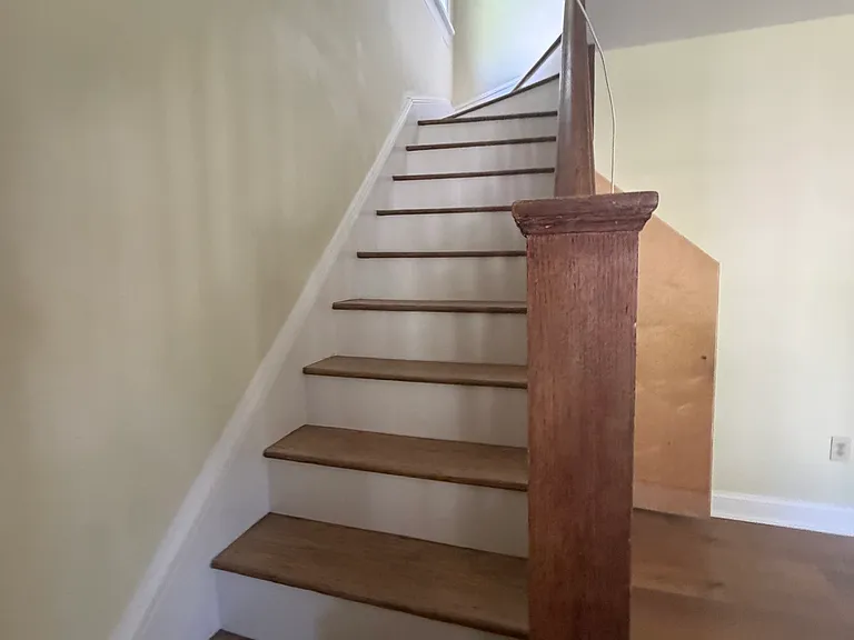 203 Edgar Ave — Photo 13