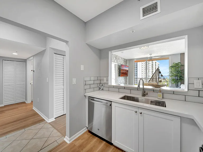 3020 NE 32nd Ave #1017 — Photo 14