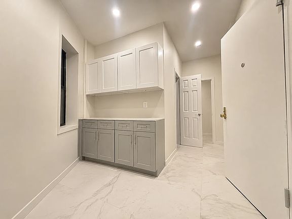 2nd image of 771 4th Ave APT 1L
