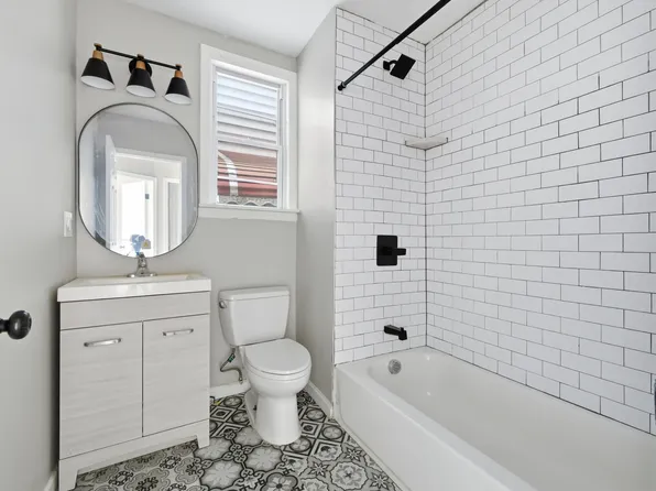 23 Bayview Avenue image 14 of 19