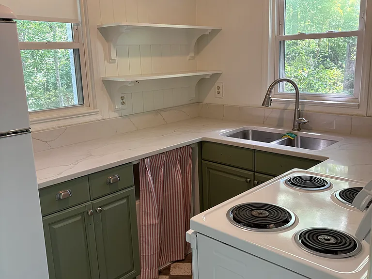 3406 Laurel Park Hwy — Photo 12