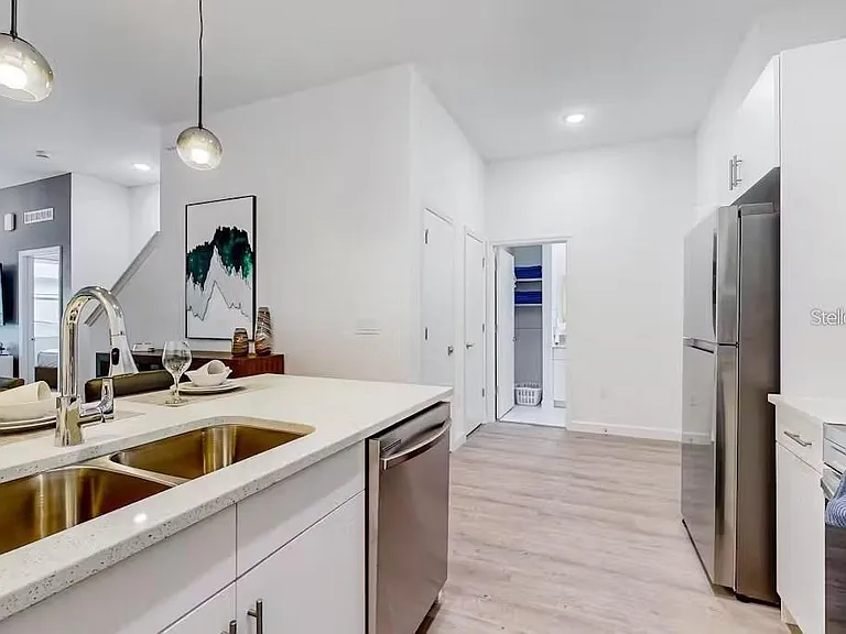 609 Trikomo Dr — Photo 9