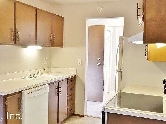 5th image of 19409 56th Ave W APT 301