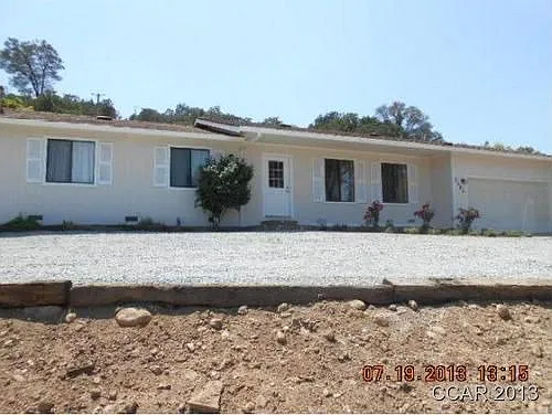 2305 Heney Ln photo 1