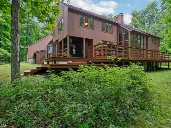 42 Pin Oak Rd, Montgomery Twp., NJ 08558