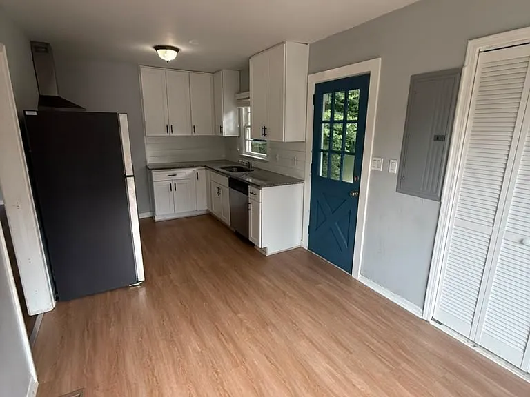 189 Goldie Dr SE — Photo 8