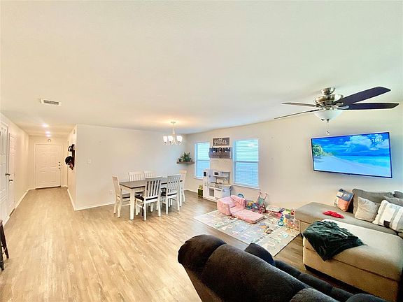 2nd image of 110 W Point Way