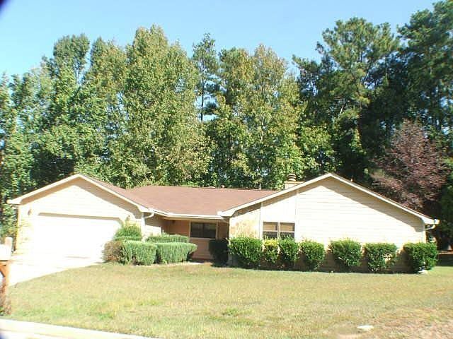 2nd image of 839 Sumter Ct