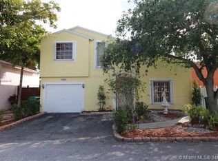 19807 NW 67th Ct, Hialeah, FL 33015