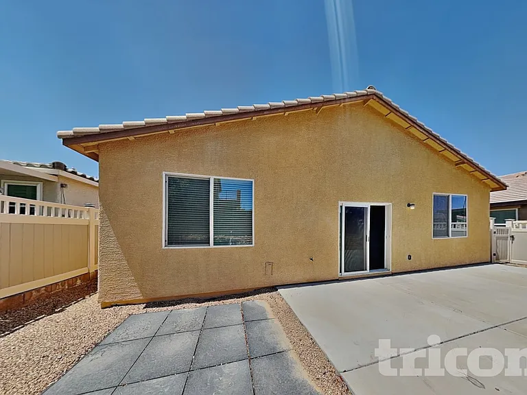 1020 Fishing St — Photo 15