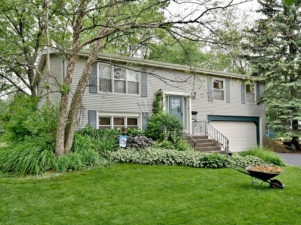 1st image of 4520 Blackhawk Ln