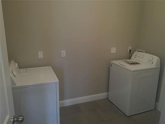 2nd image of 1744 N Sang Ave