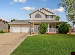 231 Woodhaven Ln, Mankato, MN 56001