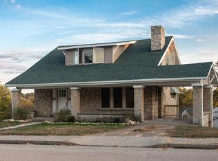 831 Clark Ave, Jefferson City, MO 65101