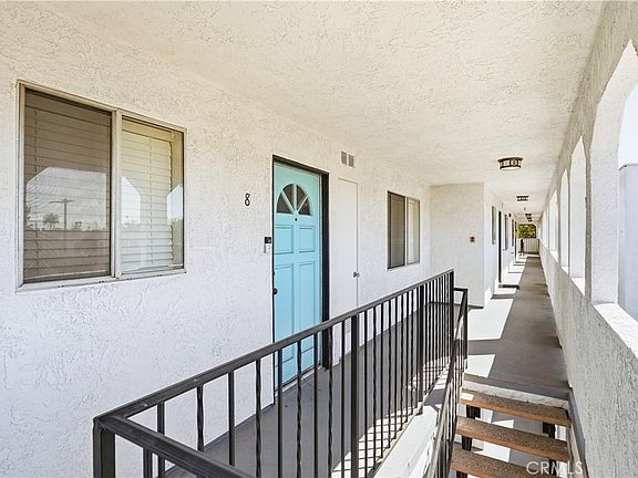 5th image of 755 Gaviota Ave