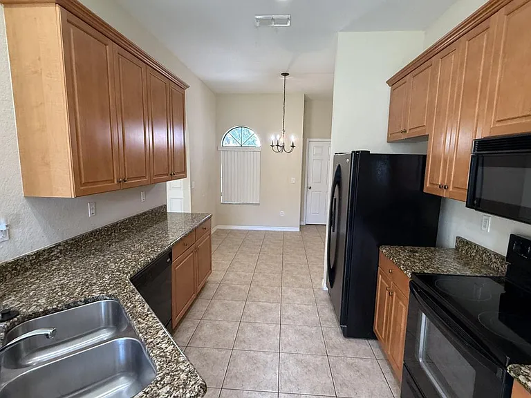 439 Caraway Dr — Photo 17