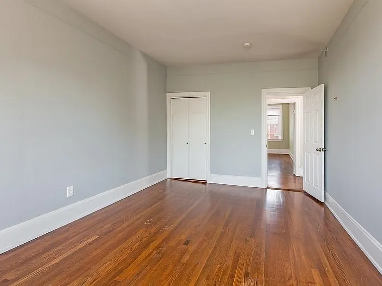 394 Riverway #12 — Photo 11