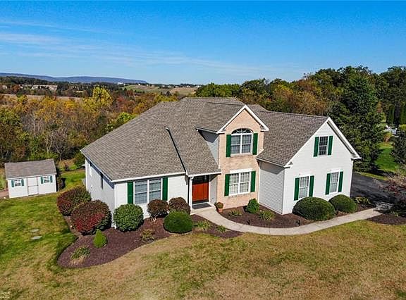 3rd image of 634 Kathleen Dr