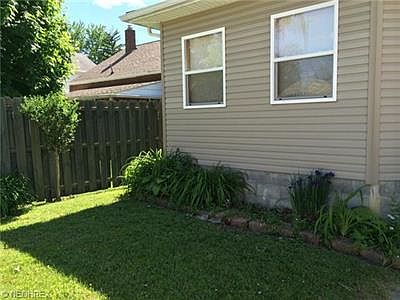 4th image of 1796 Sheridan Ave NE
