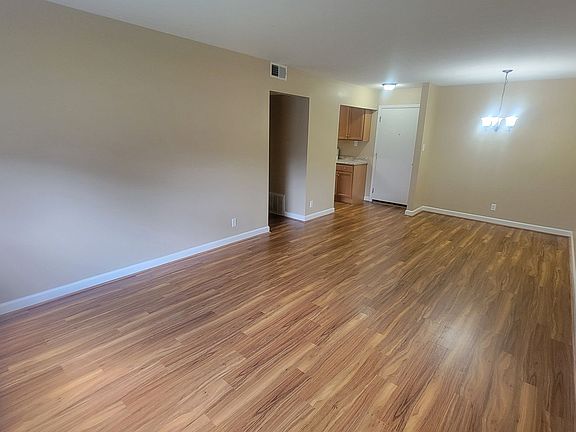 5th image of 2101 Speed Ave APT 7