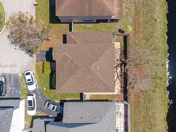 3rd image of 1199 SW 109th Ln