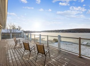 45 Ripplewood Dr, Lake Hopatcong, NJ 07849